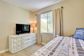 Walk to Marina: Home w/ Pool in Palmetto - Intérieur