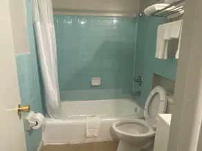 PASCAGOULA EXTENDED STAY - Bathroom