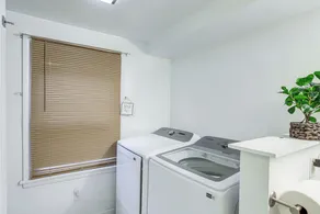 Central & Private Milan Home ~ 10 Mi to Sandusky! - Intérieur