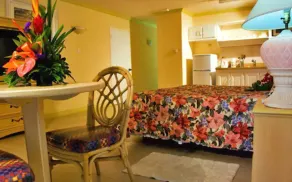 Golden Sands Hotel - Bathroom
