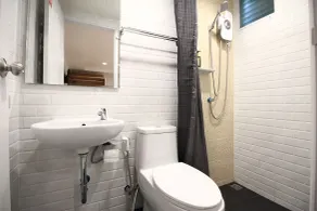 Super OYO 483 Pannee Hotel Khaosan - Bathroom
