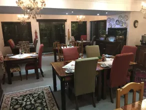 The Crown Guest House - Restaurant