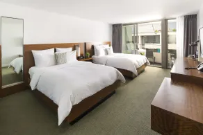 Tower 23 Hotel - Chambre