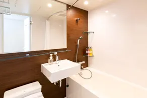 Comfort Hotel Shin-Osaka - Bathroom