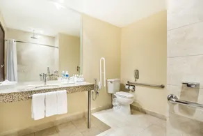 Holiday Inn Express Quito by IHG - Baño