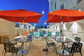 Home2 Suites by Hilton Charleston West Ashley - Piscina