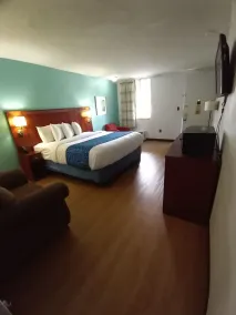 Travelodge by Wyndham Petersburg - Zimmer