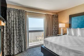 Lincoln Sands Oceanfront Resort, an Ascend Collection Hotel - Room