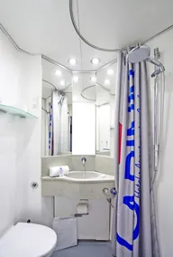 Cabinn Scandinavia - Bathroom