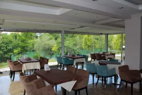 River Hotel - Restaurant