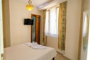 Ephesus Palaces - Room