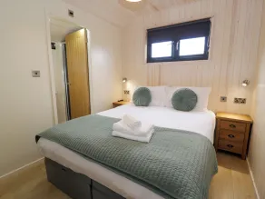 Enia - Room