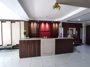 Hotel O Wisma Syariah Lahundape - Recepción