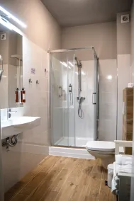 Hotel 107 - Baño