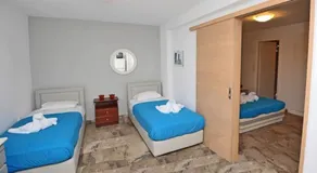 Triton Hotel & Bungalows - Room