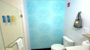 Tru by Hilton Manassas - Bathroom