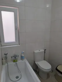 Habitación en casa de familia con jacuzzi | Vistas a la ciudad - Baño