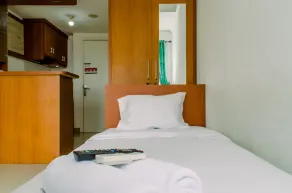Cozy and Comfort Studio Room at Poris 88 Apartment By Travelio - Room