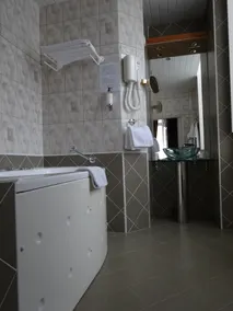BEST WESTERN Hôtel Montgomery - Salle de bain