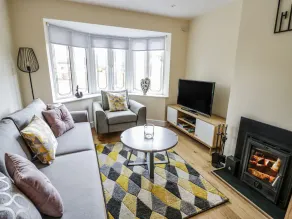 Globe Cottage - Interior