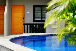 Mayfair Resort - Piscine