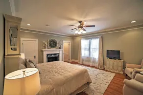 Spacious & Stunning Cleveland Getaway on 1 Acre - Interior