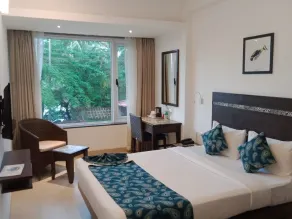 Indy Waterfront Resort - Room