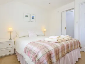 7 Island Quay - Habitación