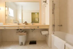 Myrties Boutique Apartments - Bad