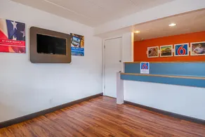 Motel 6-Knoxville, TN - North - Reception