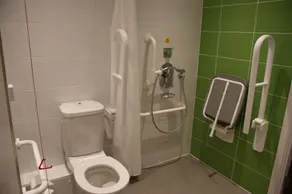 Holiday Inn Huntingdon Racecourse by IHG - Bathroom