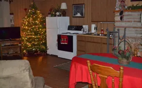 AJ's Lodge and Oven - Restaurant
