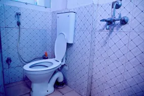 Banaras Rest House  - Badezimmer