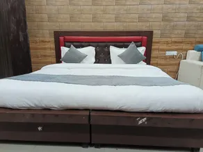 Swastika Homes Near Wave City Center Noida - Vistas desde la habitación