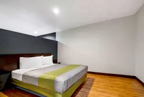 Studio 6-Portland, OR - Room
