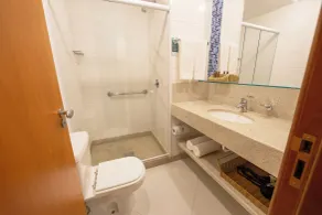 Quality Hotel Vitória - Bathroom