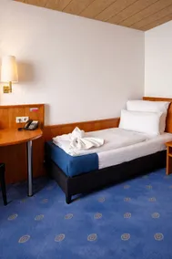 Luna Inn Stuttgart City - Chambre