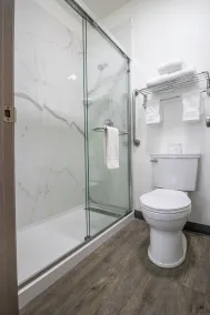 The Tillamook Inn - Baño