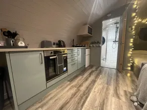 Cariad - Shared kitchen