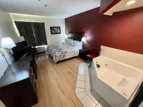 Red Roof Inn Clyde - Zimmer