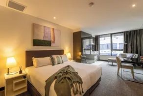 MainStay Suites Hawthorn - Zimmer