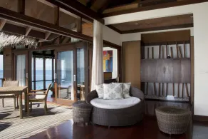 Coco Bodu Hithi - Stay 4 nights or more and enjoy 30 percent off Shared Roundtrip Speedboat, valid for stays until 31st August 2026 - Rum