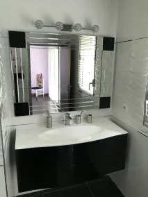 Domaine Georges V - Bathroom