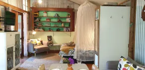 Fig Tree Retro Studio - Room