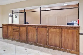 Super 8 by Wyndham IAH West/Greenspoint - Resepsjon