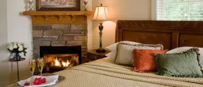 Lookout Point Lakeside Inn - Chambre