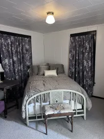 Butte Valley Bed and Breakfast - Room