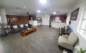 Country Plaza Motel - Recepción