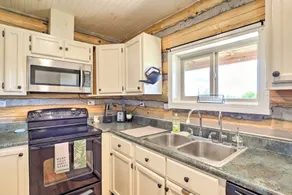17 Mi to Appalachian Trail! Mtn Retreat w/ Views - Innenbereich