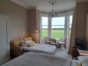 Arden House - rooms with continental breakfast - Værelse